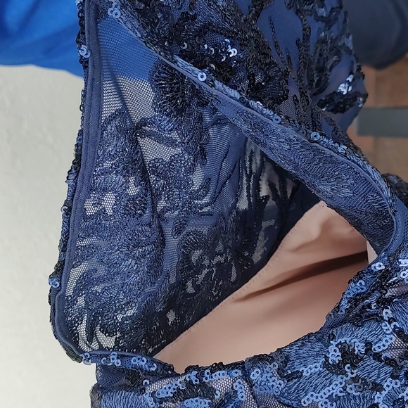 Mother of groom 👗 size 14 navy with sequin with  cap sleeves - Picture 5 of 5